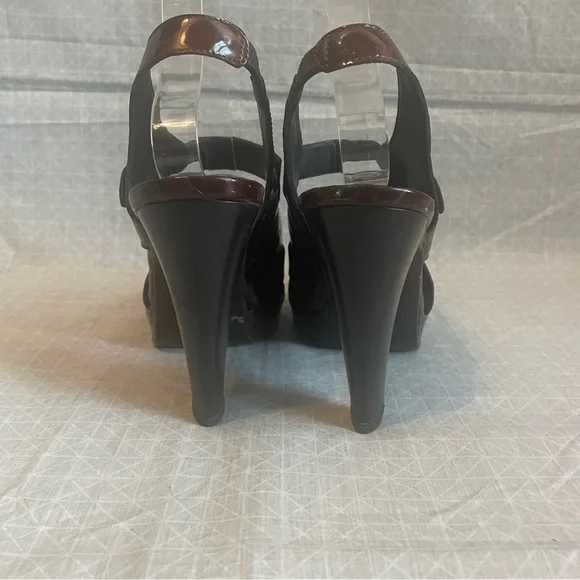 Donald J. Pliner Isoka Brown Ostrich Strappy Heels 8 - Picture 5 of 9